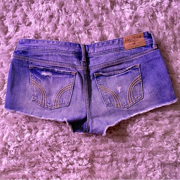 Hollister rhinestone distressed shorts size 7 - Picture 2 of 6